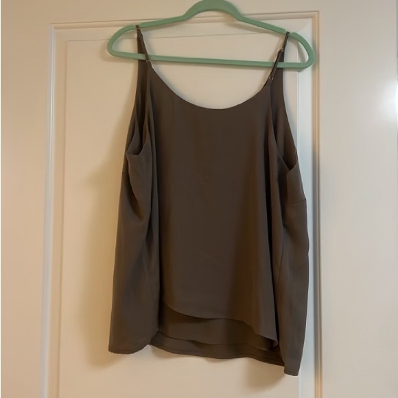 NWT a new day tank - Picture 3 of 3